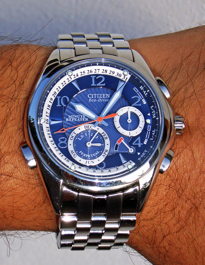 most versatile watch style